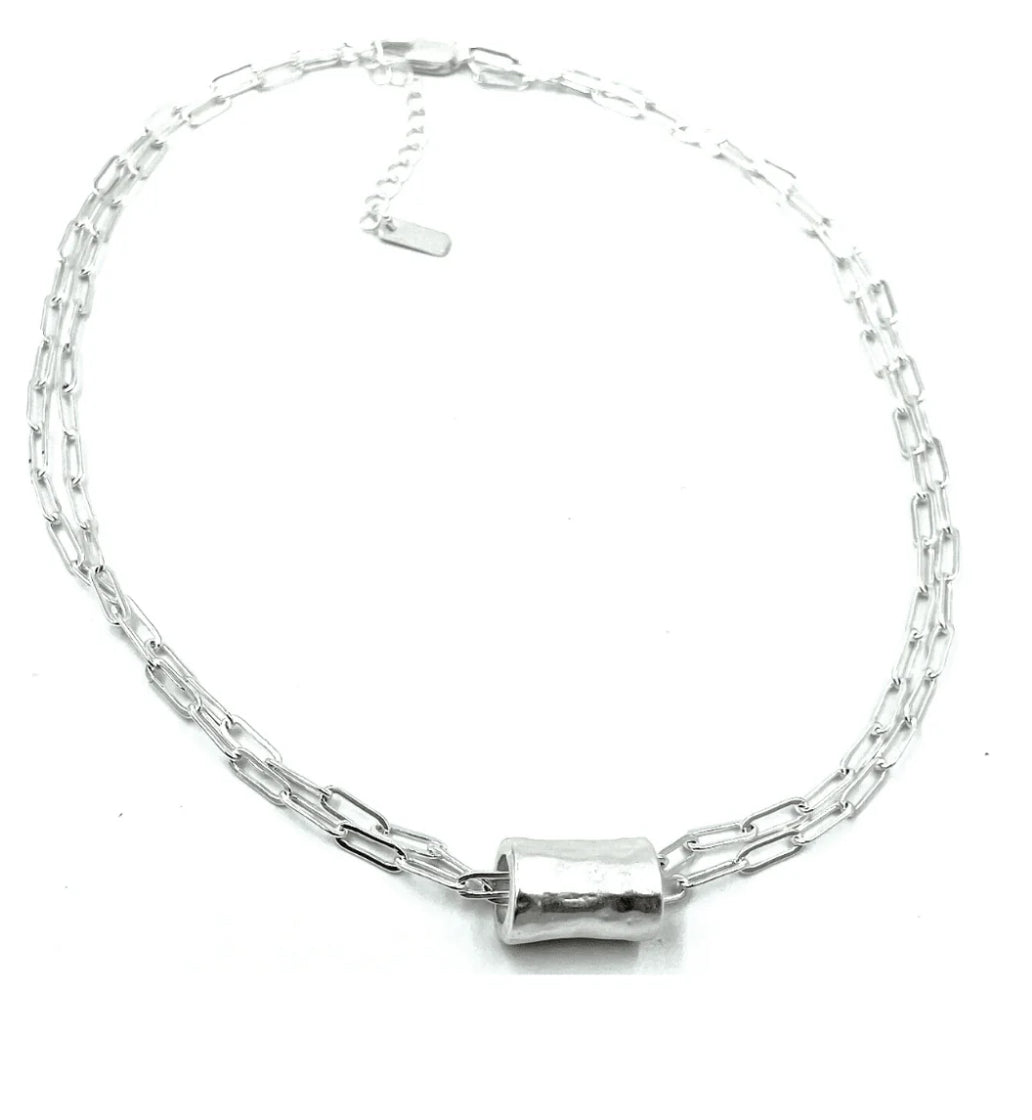 Erin Gray silver barrel paperclip necklace