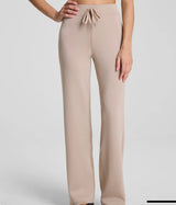 Spanx Air Essential Straight Leg Pant