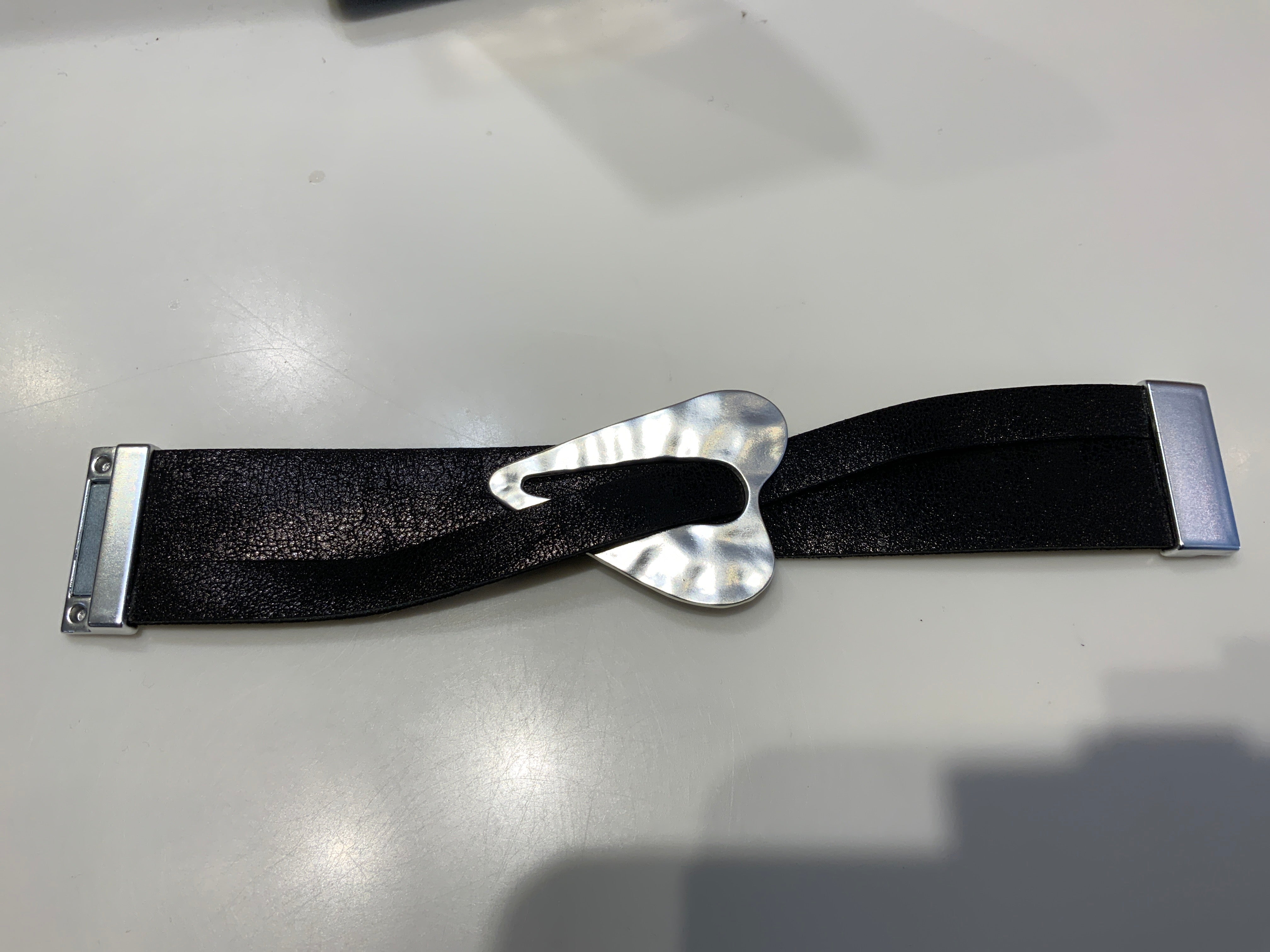 Magnetic Heart Bracelet Black 5GC-3702b