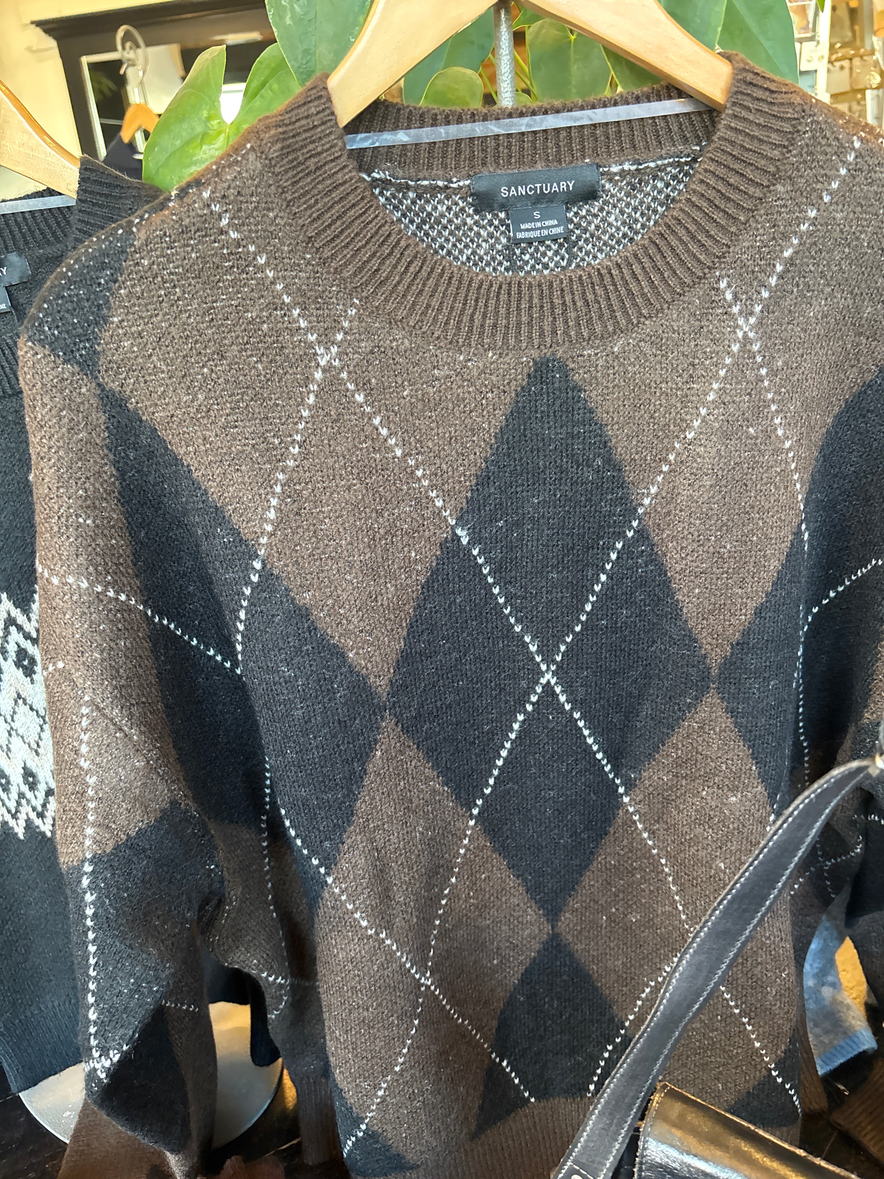 sanctuary Argyle brownish sweater